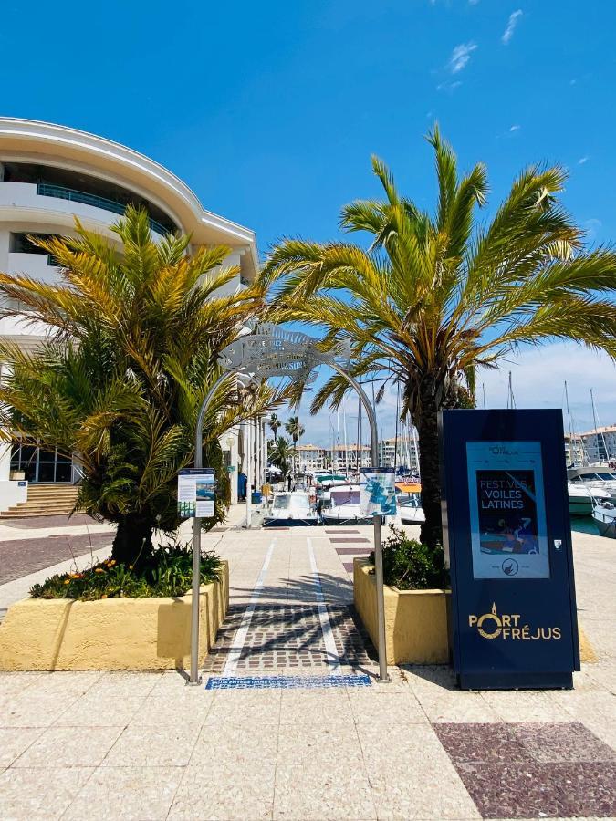 Charmant 2 Pieces A Port-Fréjus מראה חיצוני תמונה
