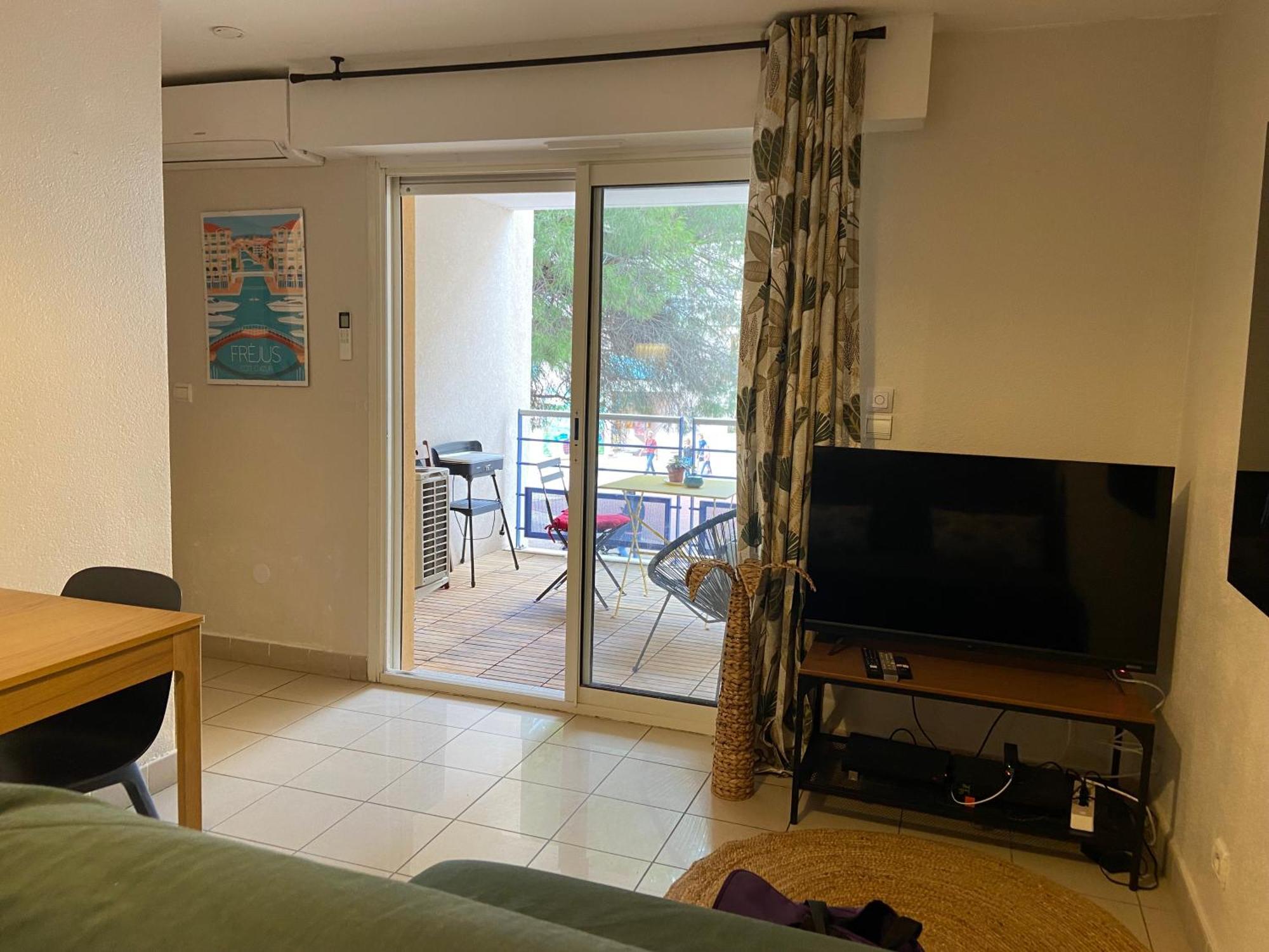 Charmant 2 Pieces A Port-Fréjus מראה חיצוני תמונה